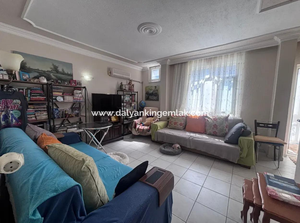 Dalyan Marmarlı Da 4011 M2 Arsa İçerisinde Satılık Villa