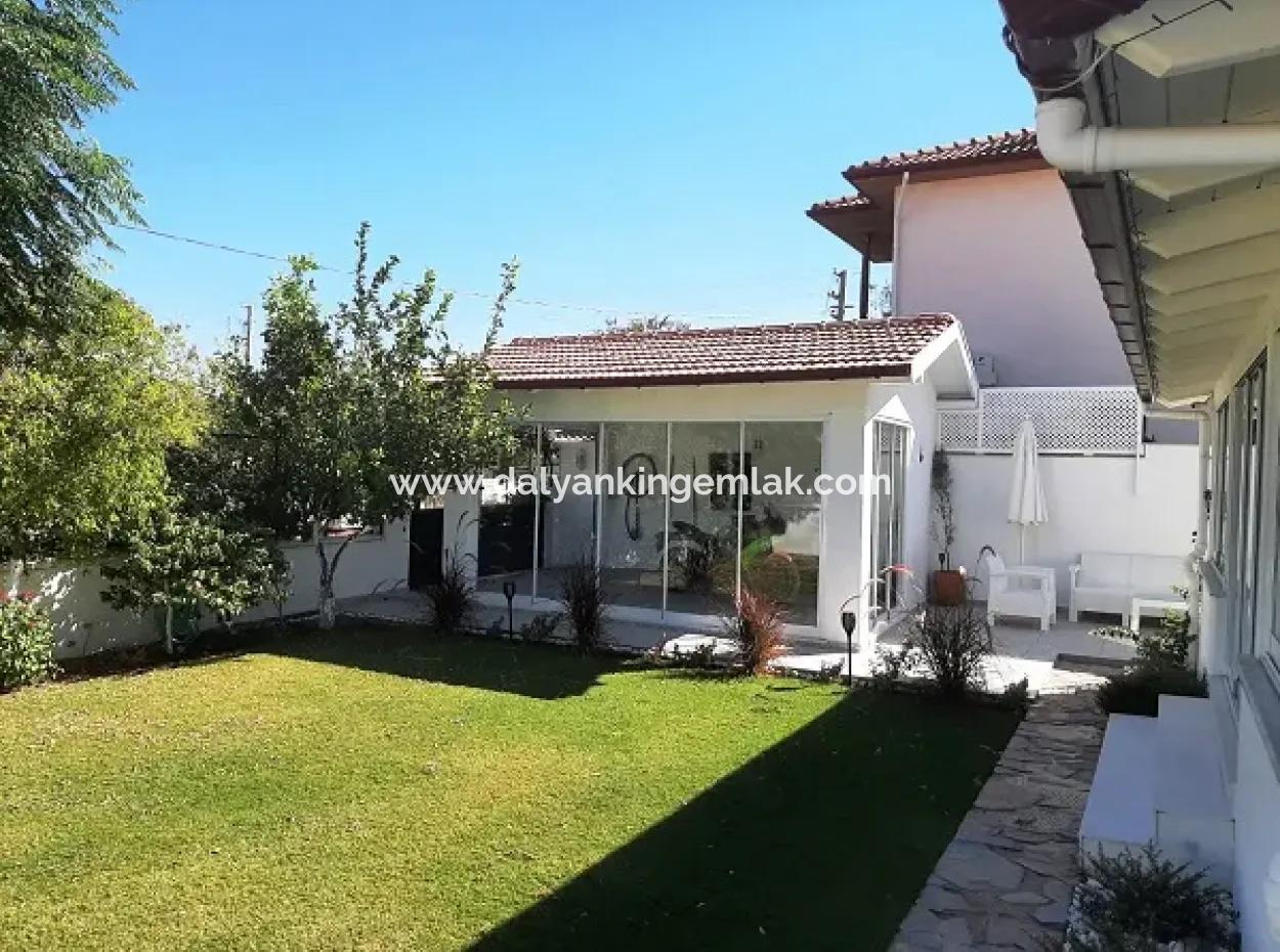 Dalyan Osmanağalarda Satılık Müstakil Villa