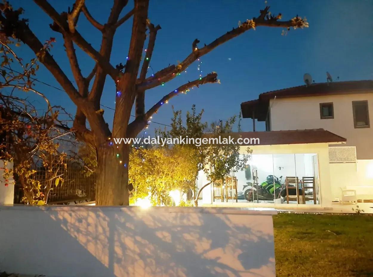 Dalyan Osmanağalarda Satılık Müstakil Villa