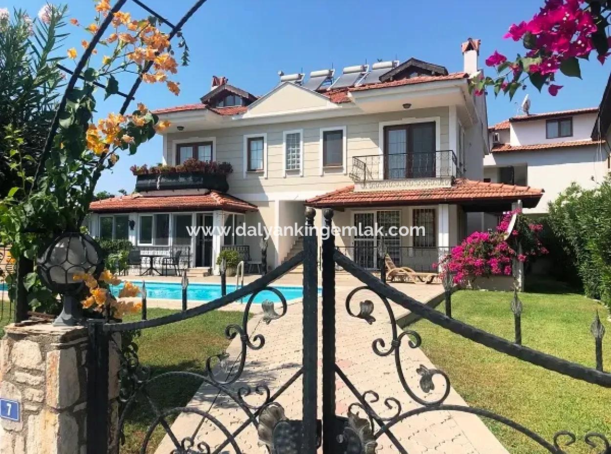 Dalyan Merkezde Kiralık 2+1 Apart