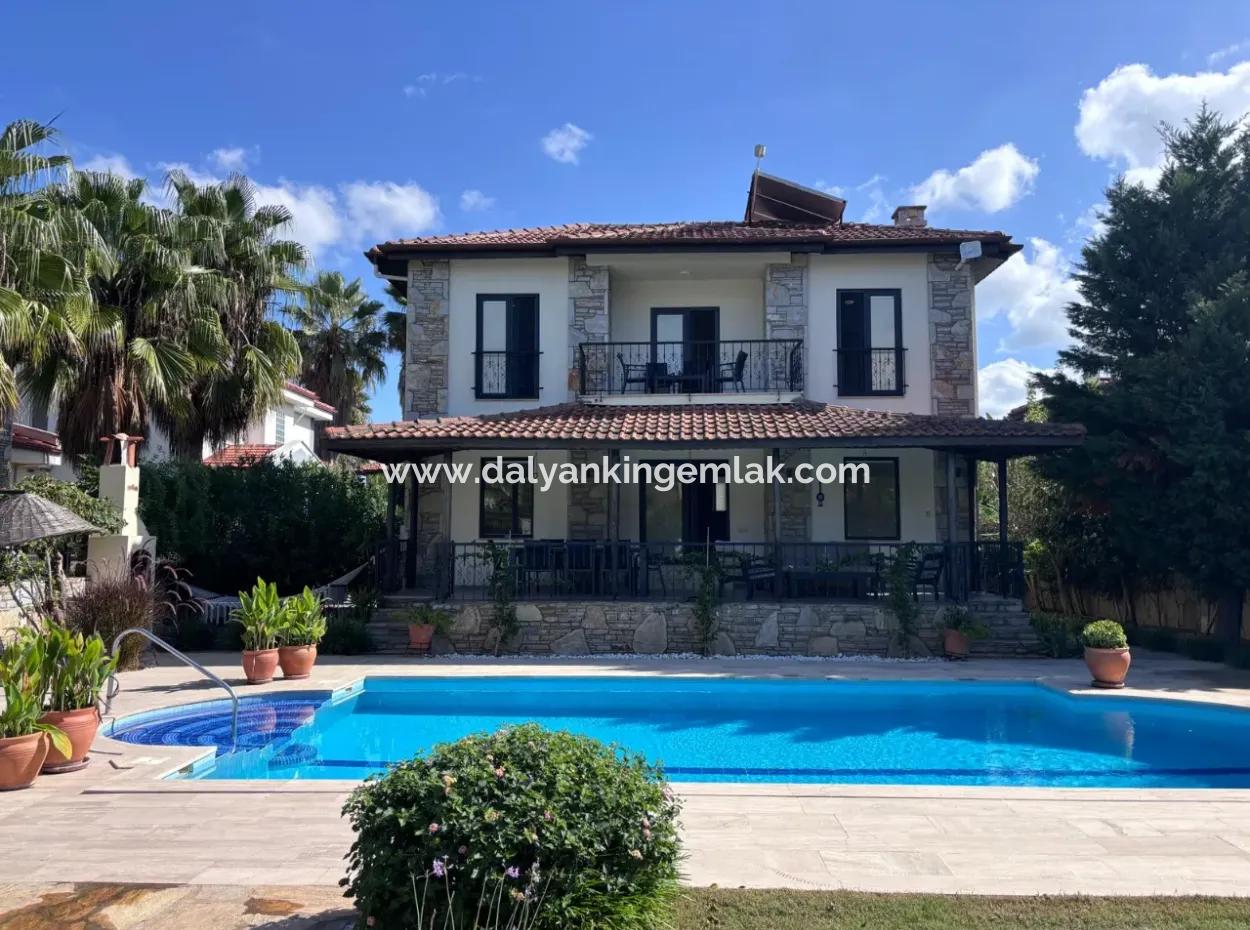 Dalyan Gülpınar Da Satılık  Müstakil Villa
