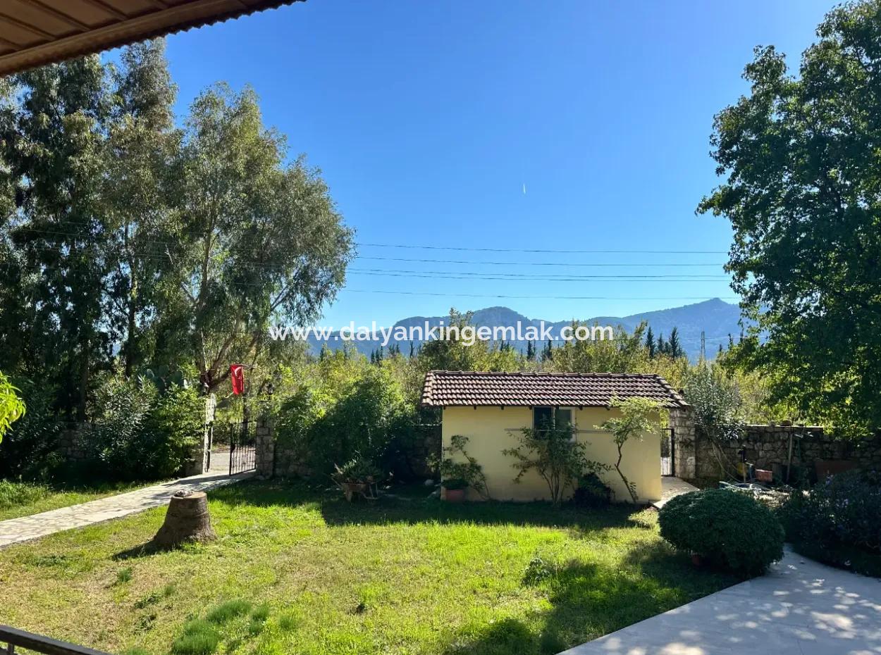 Dalyan Merkeze Yakın Kiralık Tek Katlı Havuzlu Ev