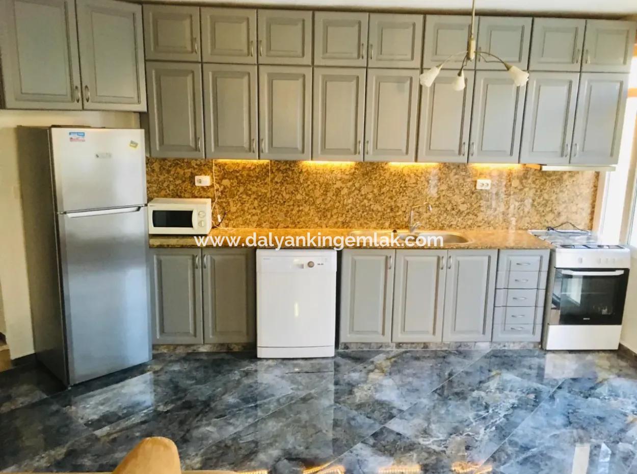 Dalyan Gülpınarda 1100 M2 Arsa İçerisinde Satılık Villa