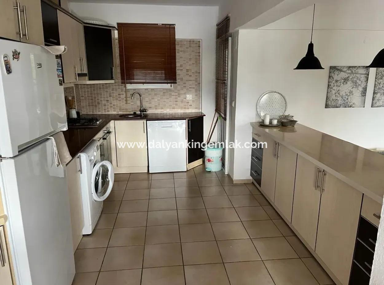 Dalyan Okçular Da 1000 M2 Arsa İçersinde Satılık Villa