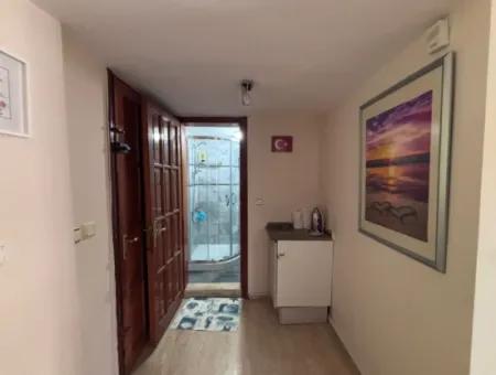 Dalyan Merkezde Ortak Havuzlu Eşyalı Triplex Villa