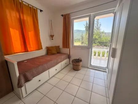 Okcular 3+2 Mustakıl Ev Ve Arsa