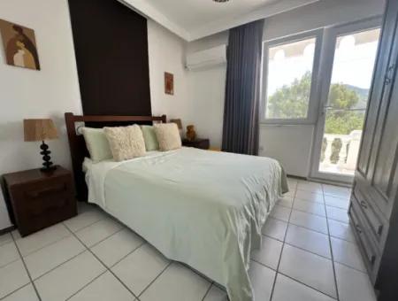 Okcular 3+2 Mustakıl Ev Ve Arsa
