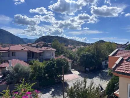 Dalyan Merkezde Satılık Tripleks Villa