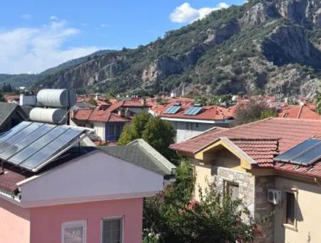 Dalyan Merkezde Satılık Tripleks Villa