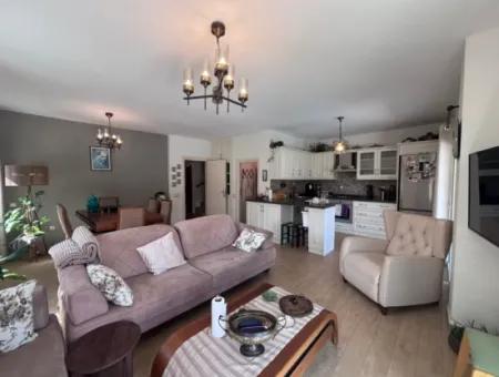 Dalyan Merkezde Satılık Tripleks Villa